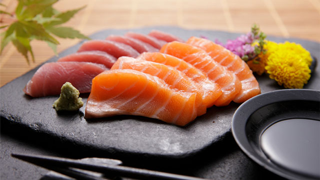 ăn sashimi đúng cách