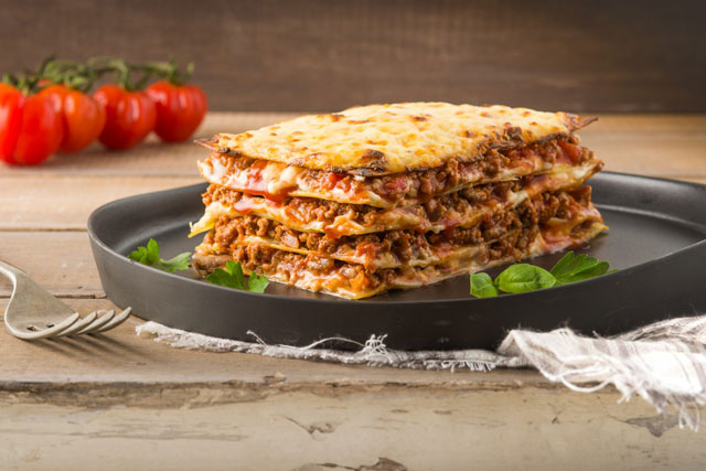 Lasagna Là Gì? Sự Thật Thú Vị Về Món Ăn Trứ Danh Nước Ý Này